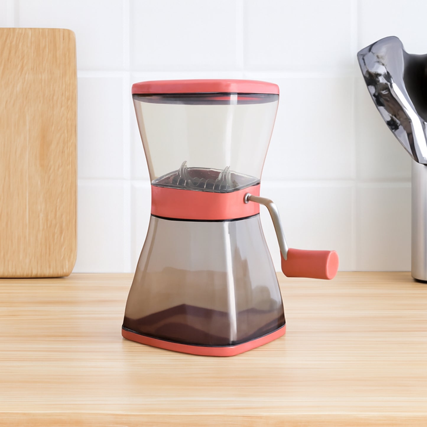 Supermom Manual Cutter With Blades And Locking Lid (1 Pc)